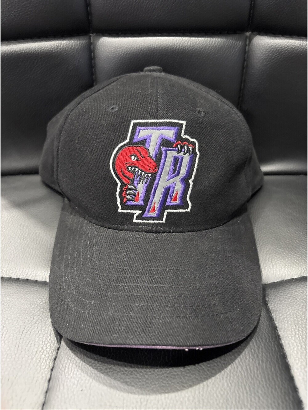 Vintage Late 90’s Toronto Raptors Black Strapped Hat